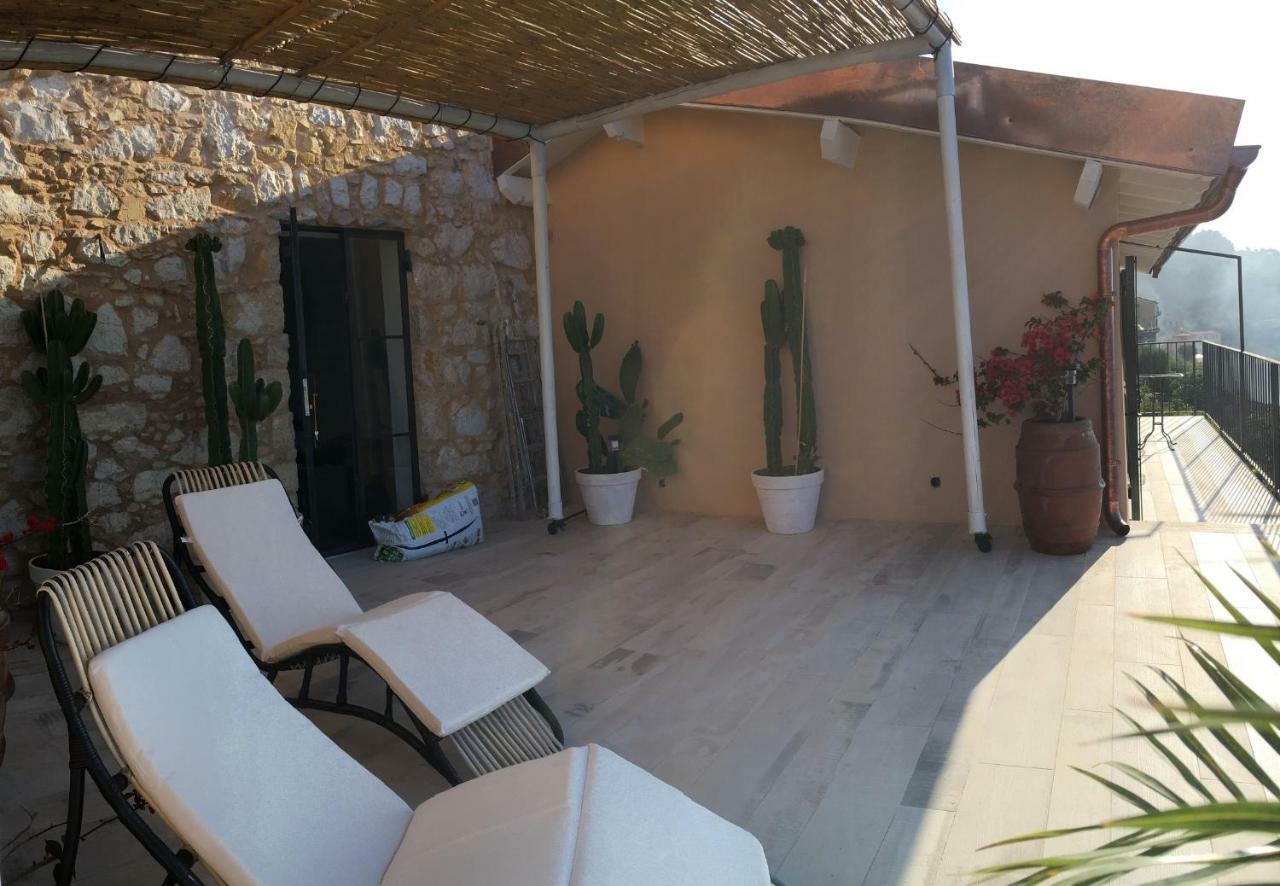 House In Grimaldi. Spectacular View Over The French Riviera! 그리말디 외부 사진