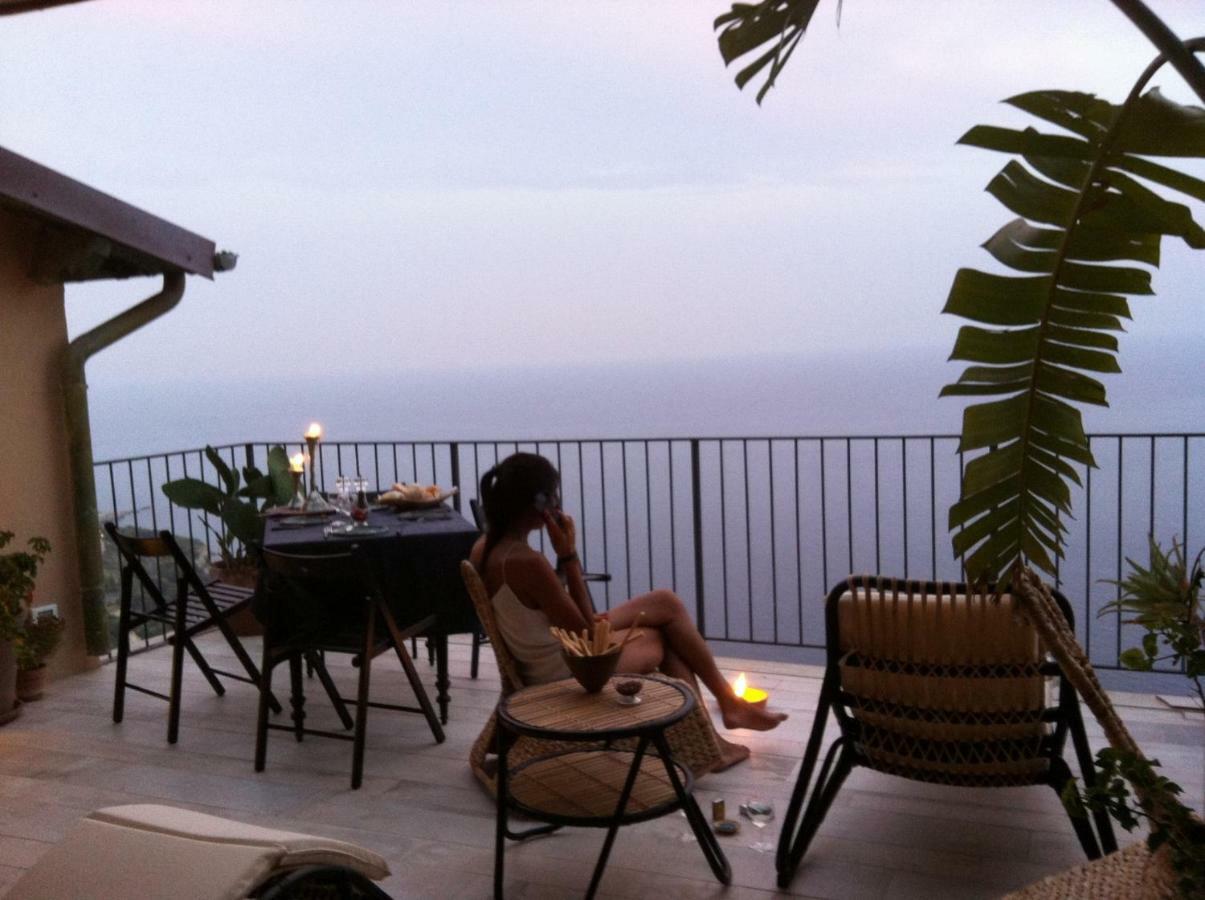 House In Grimaldi. Spectacular View Over The French Riviera! 그리말디 외부 사진